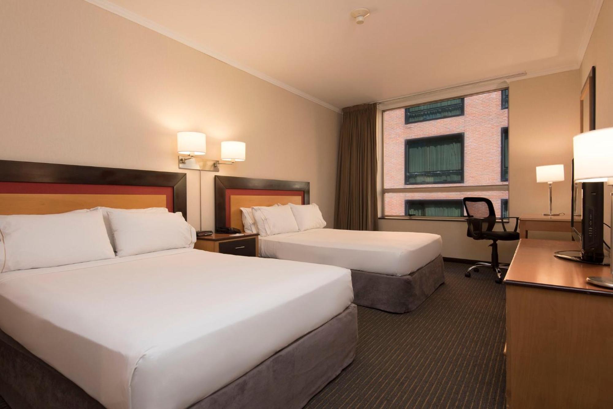 Holiday Inn Express Puerto Madero By Ihg Буэнос-Айрес Экстерьер фото